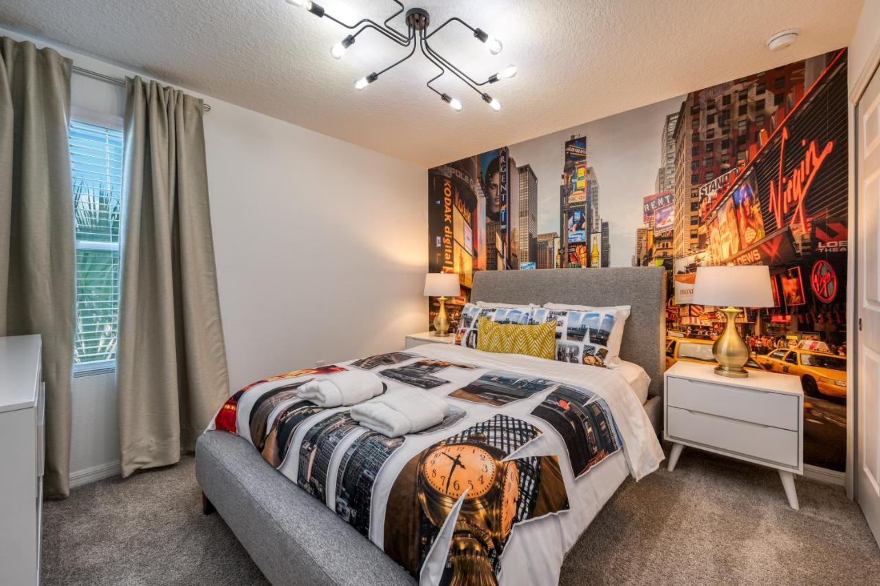 Elegant Brand New Nine Bedrooms House With Private Pool At Solara 8929 Orlando