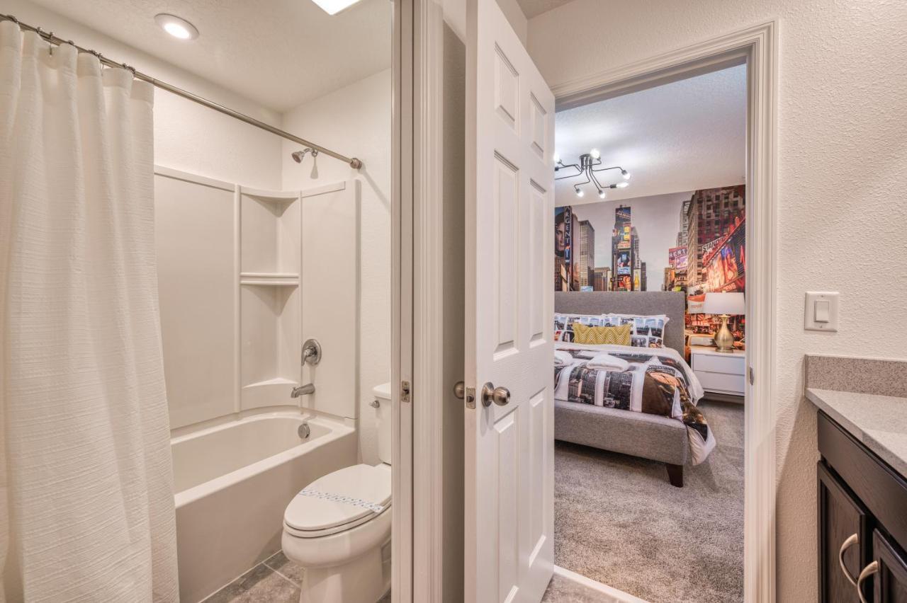 Elegant Brand New Nine Bedrooms House With Private Pool At Solara 8929 Orlando