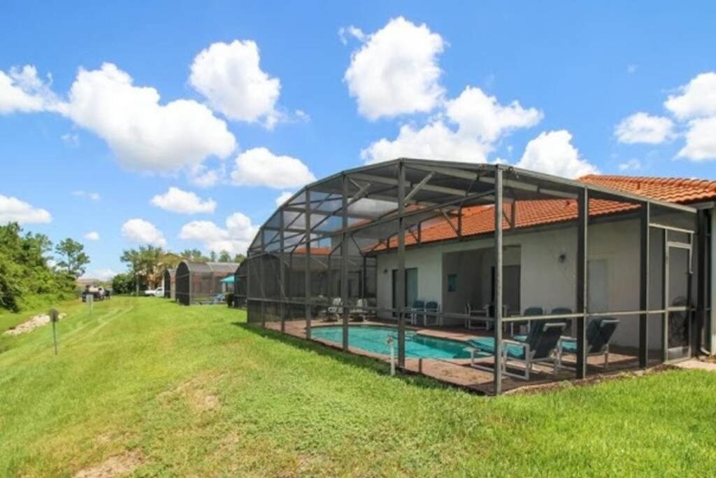 Holiday home Serene 4-Bedroom Lakeview Retreat With South-Facing Pool & Sun-Drenched Outdoor Living *