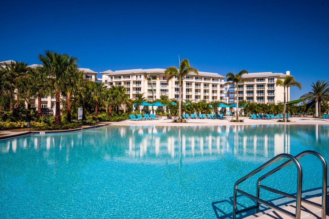 Sunny Yellow Near With Margaritaville Access Island H20 Waterpark - 3075kl Holiday home