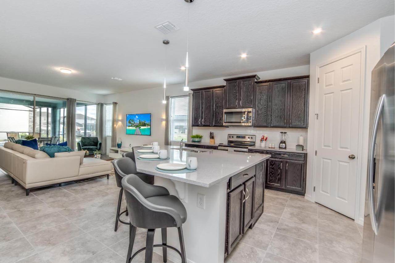 8916 Caroline Bay Court * Orlando