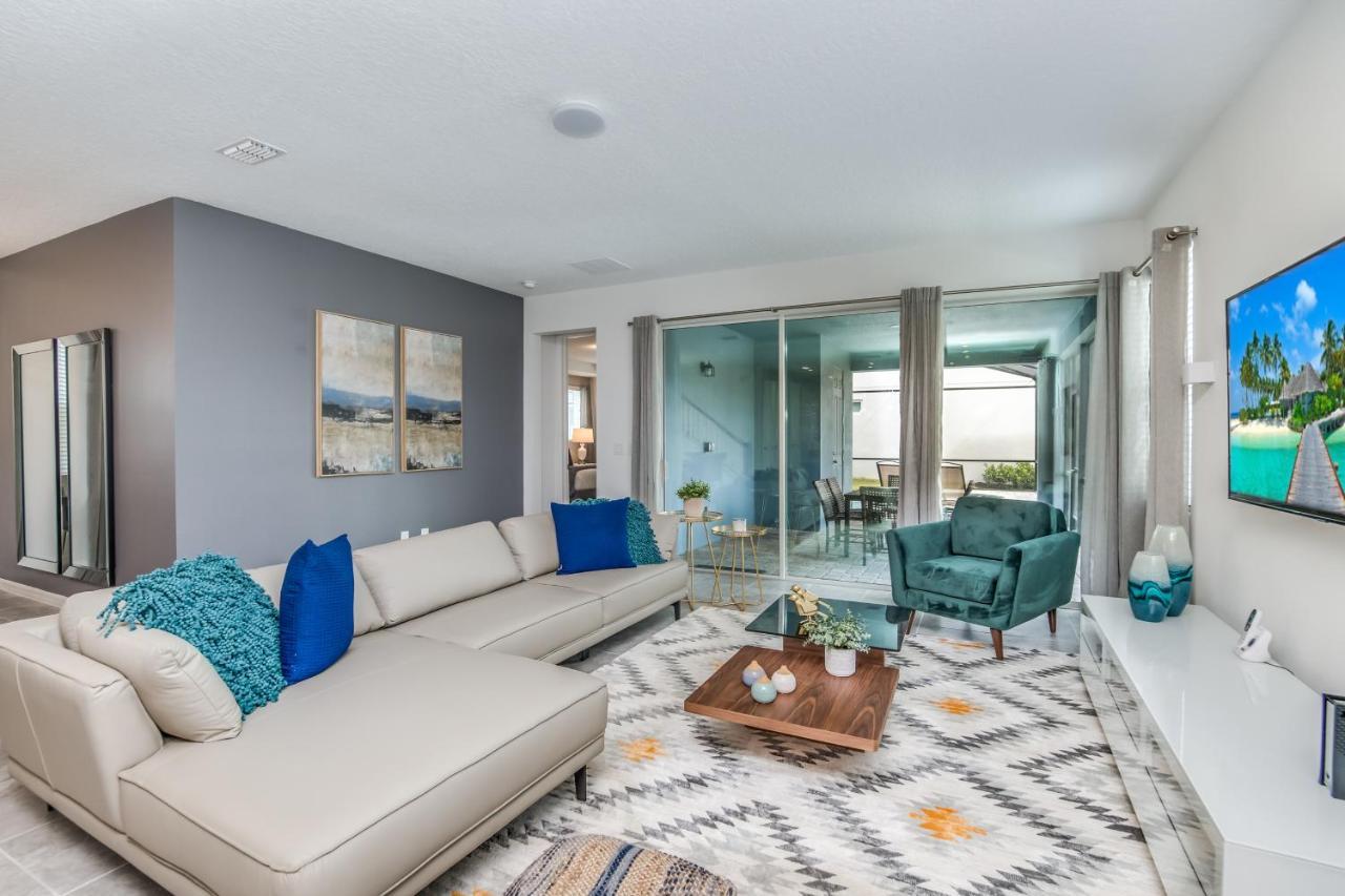 8916 Caroline Bay Court Villa *
