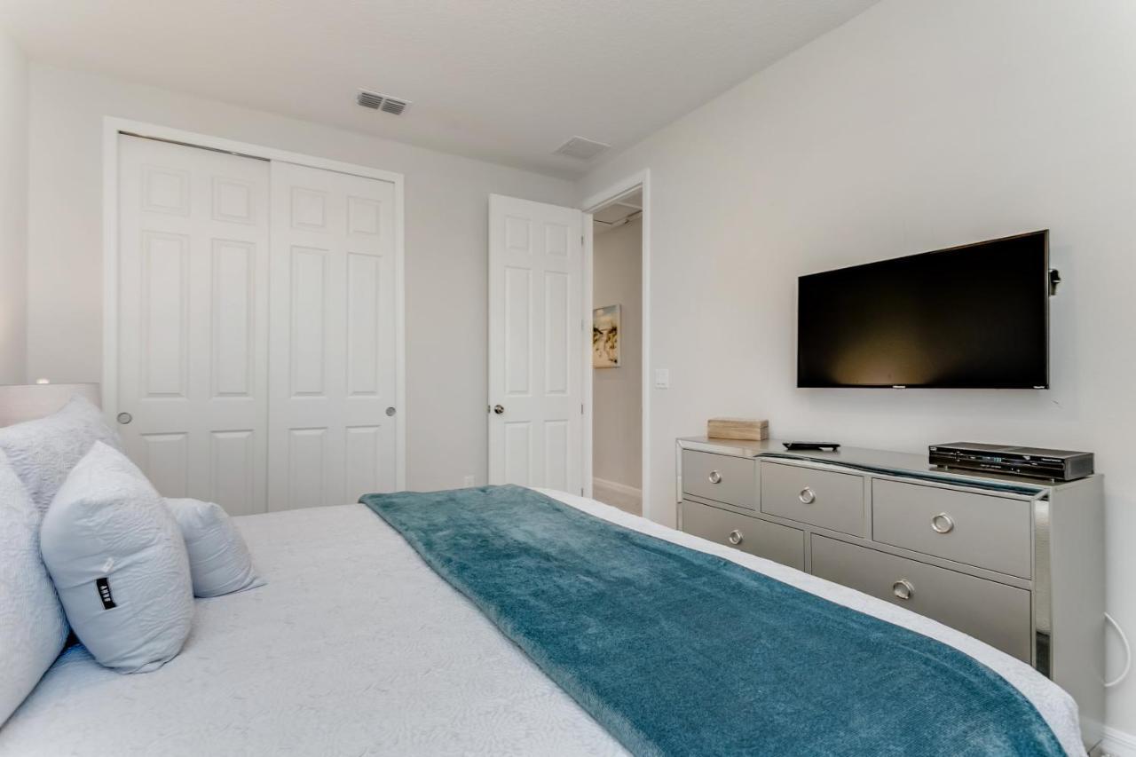 Exceptional! 9bed 6ba Games, Pool 1564n Villa *