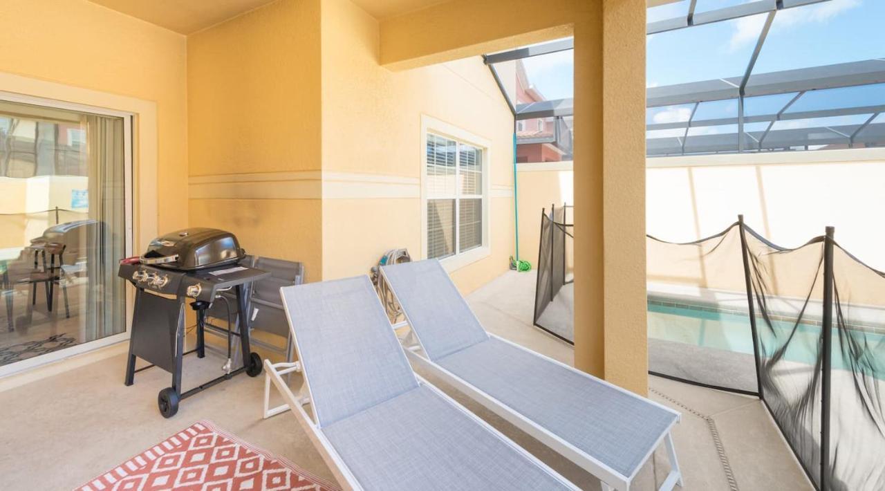Contemporary Remodeled Townhome Near * Orlando