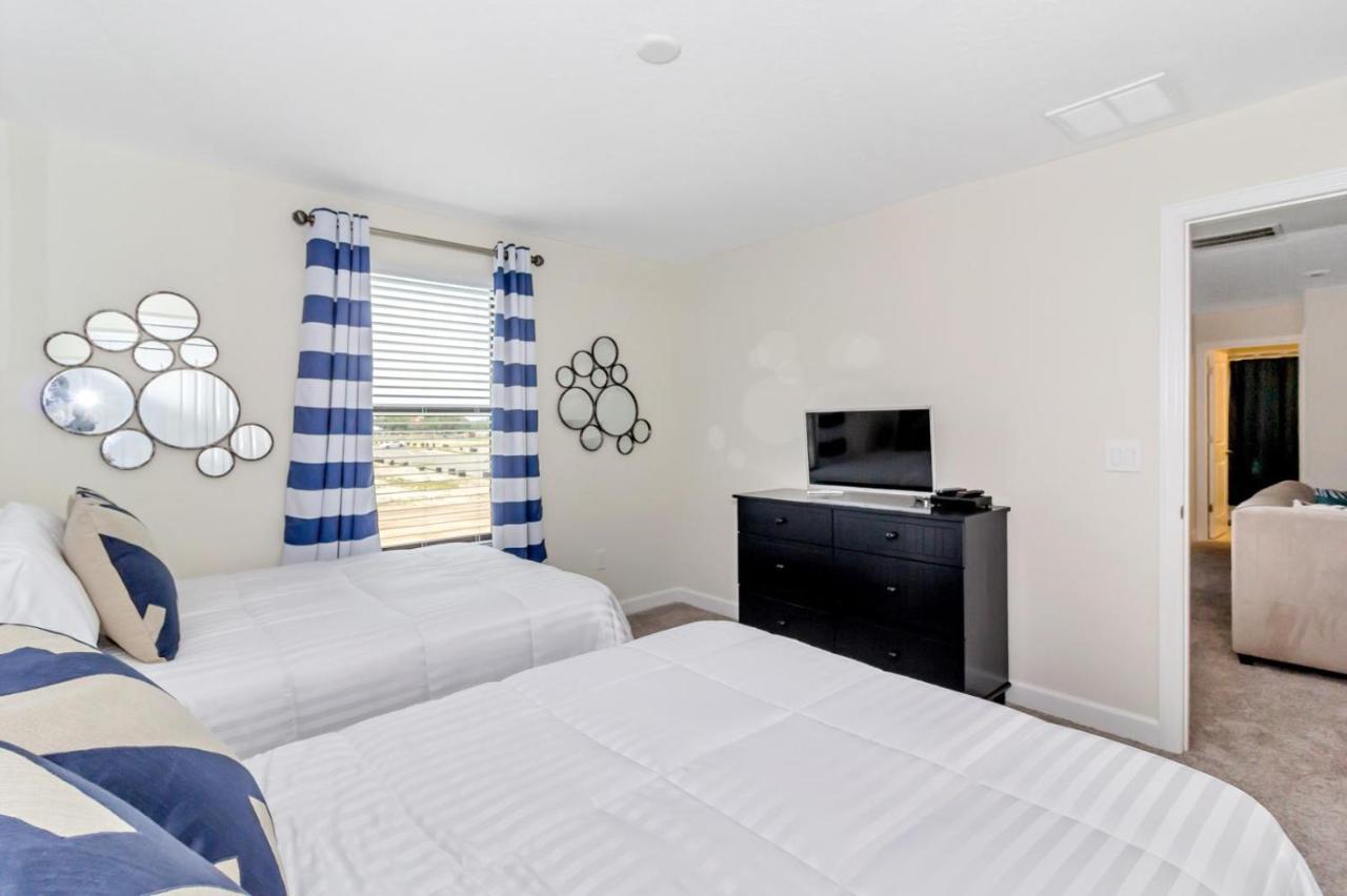 Royal Mansion At Storey Lakes Holiday home Orlando