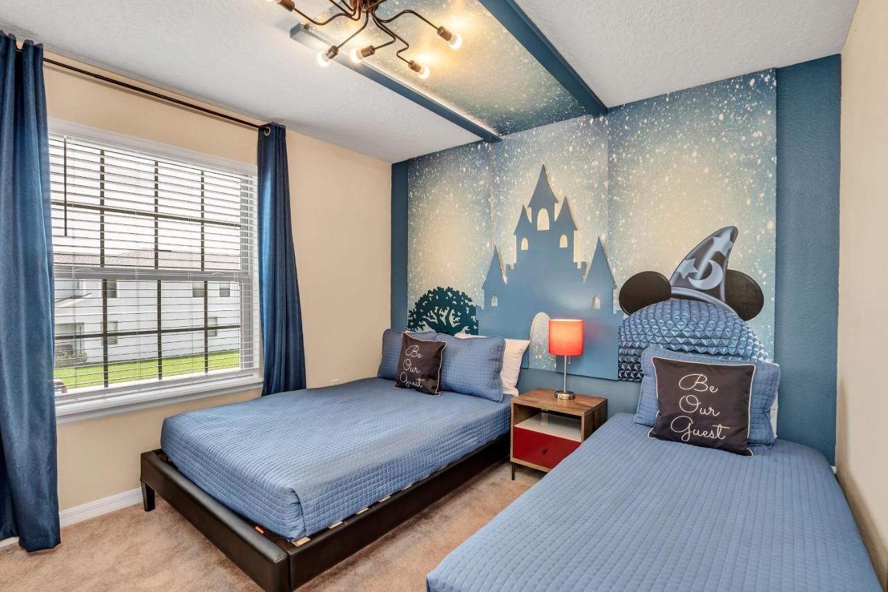 2414 Tangier Drive * Orlando