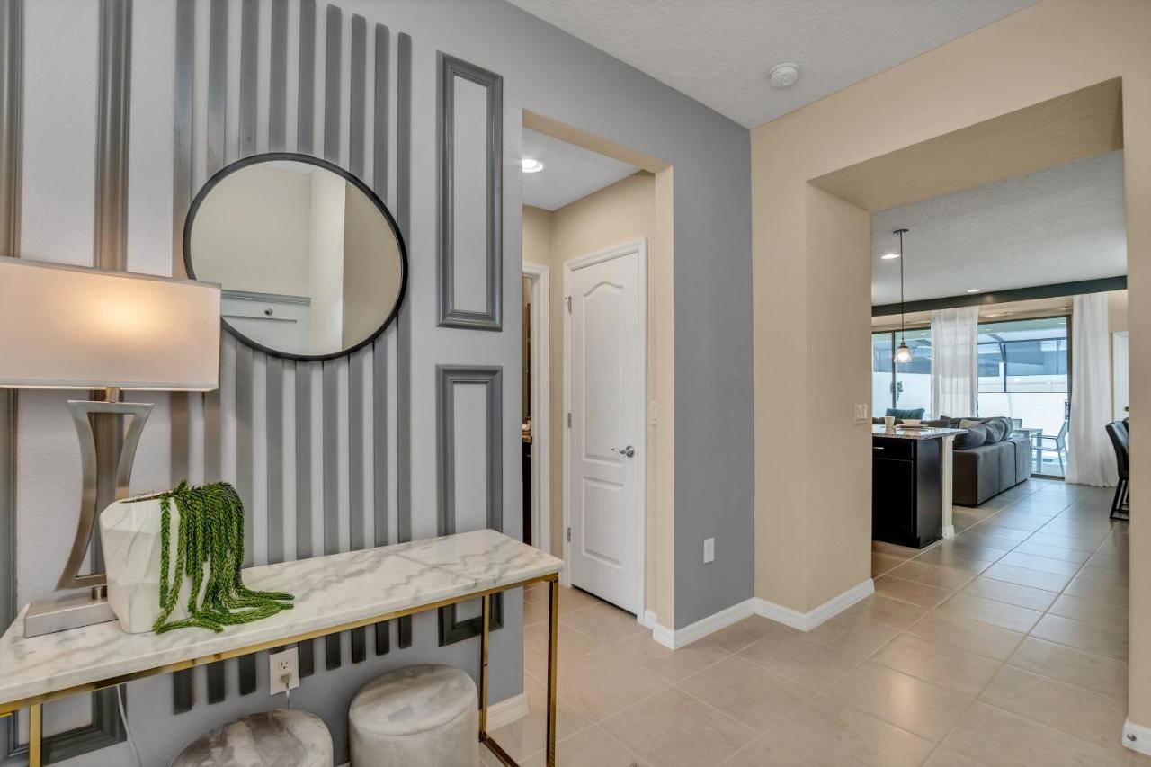 2414 Tangier Drive * Orlando