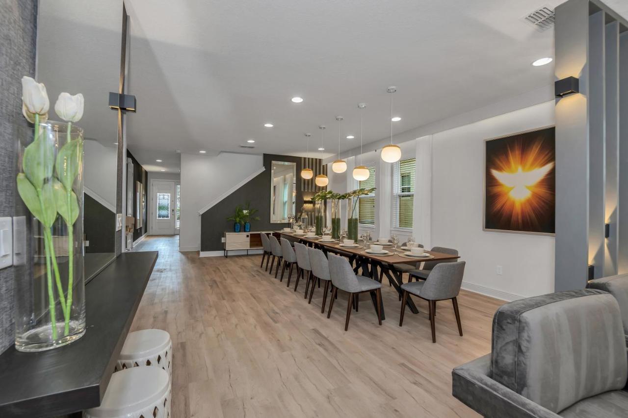 7617 Wilmington Loop Villa
