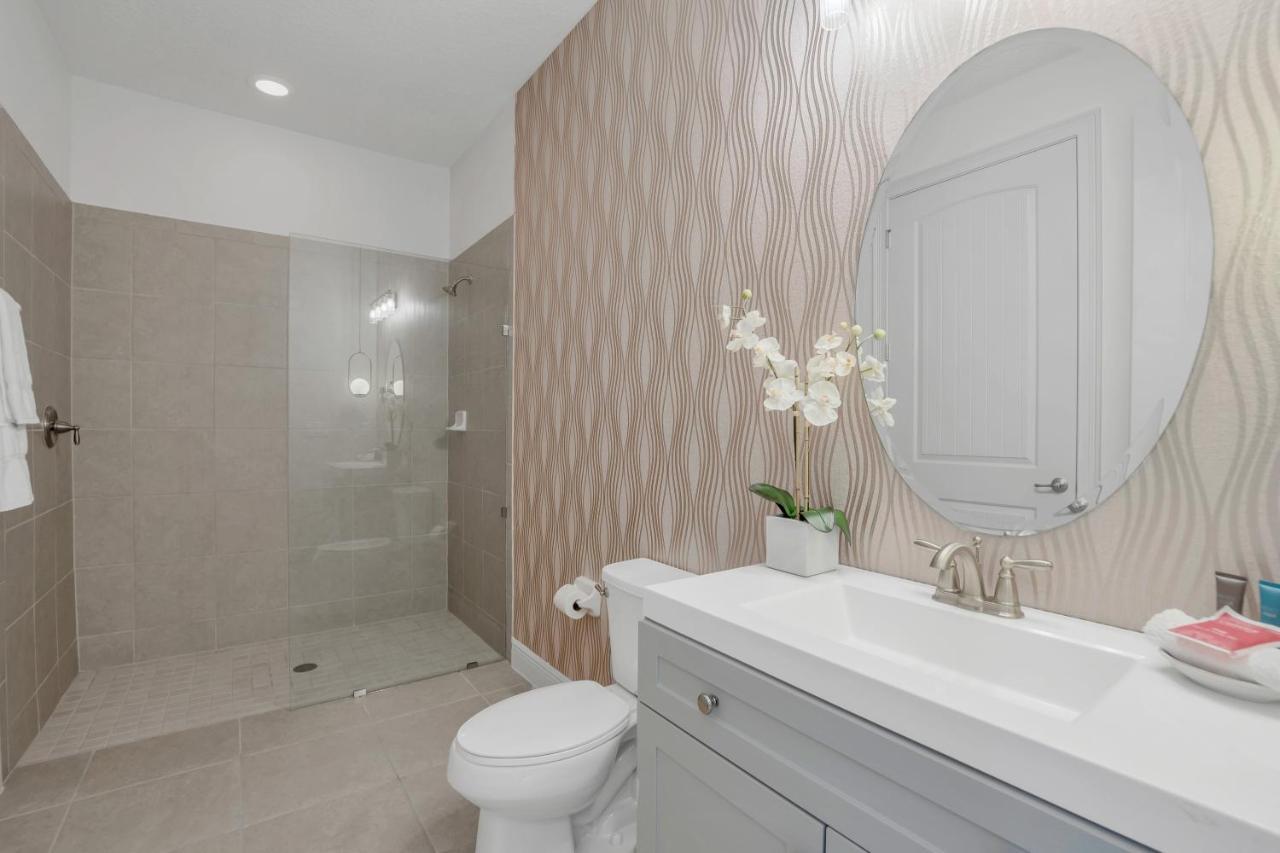 7617 Wilmington Loop Villa
