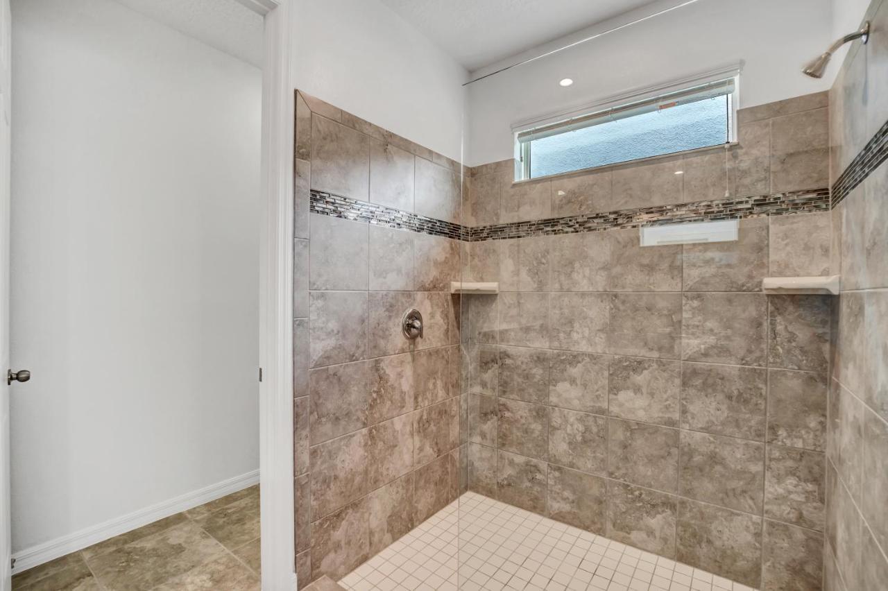 8916 Caroline Bay Court Villa *
