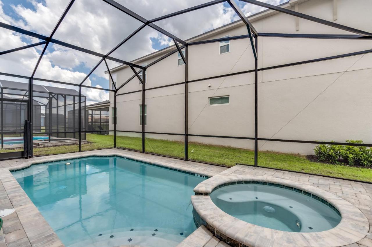 8916 Caroline Bay Court Orlando