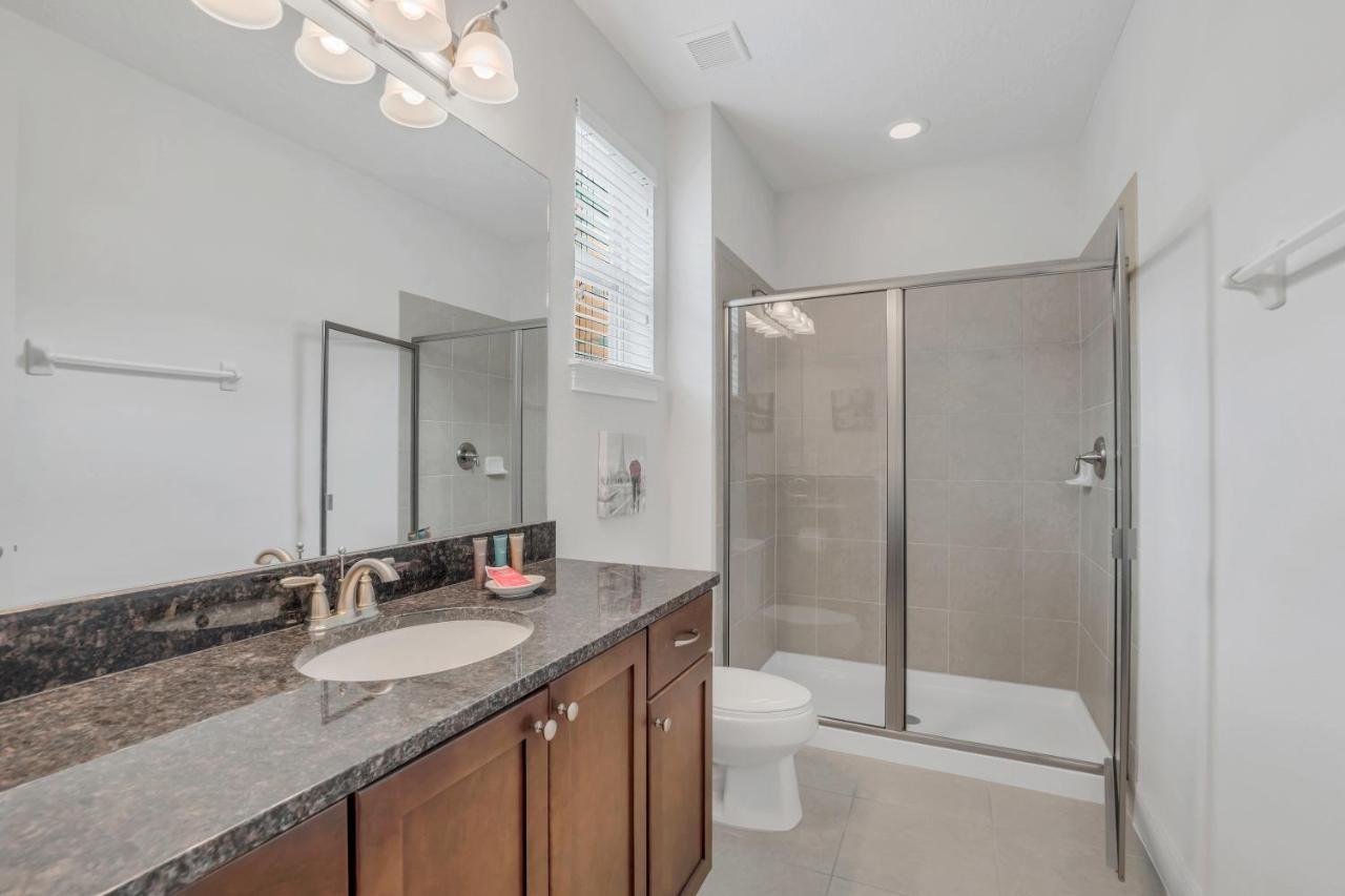 7617 Wilmington Loop Villa *