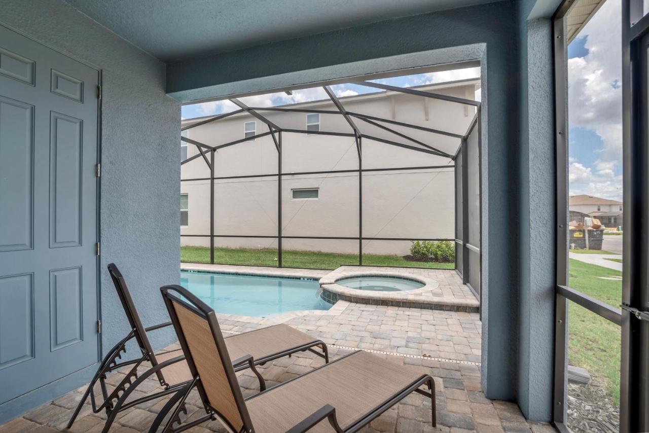 8916 Caroline Bay Court Villa Orlando