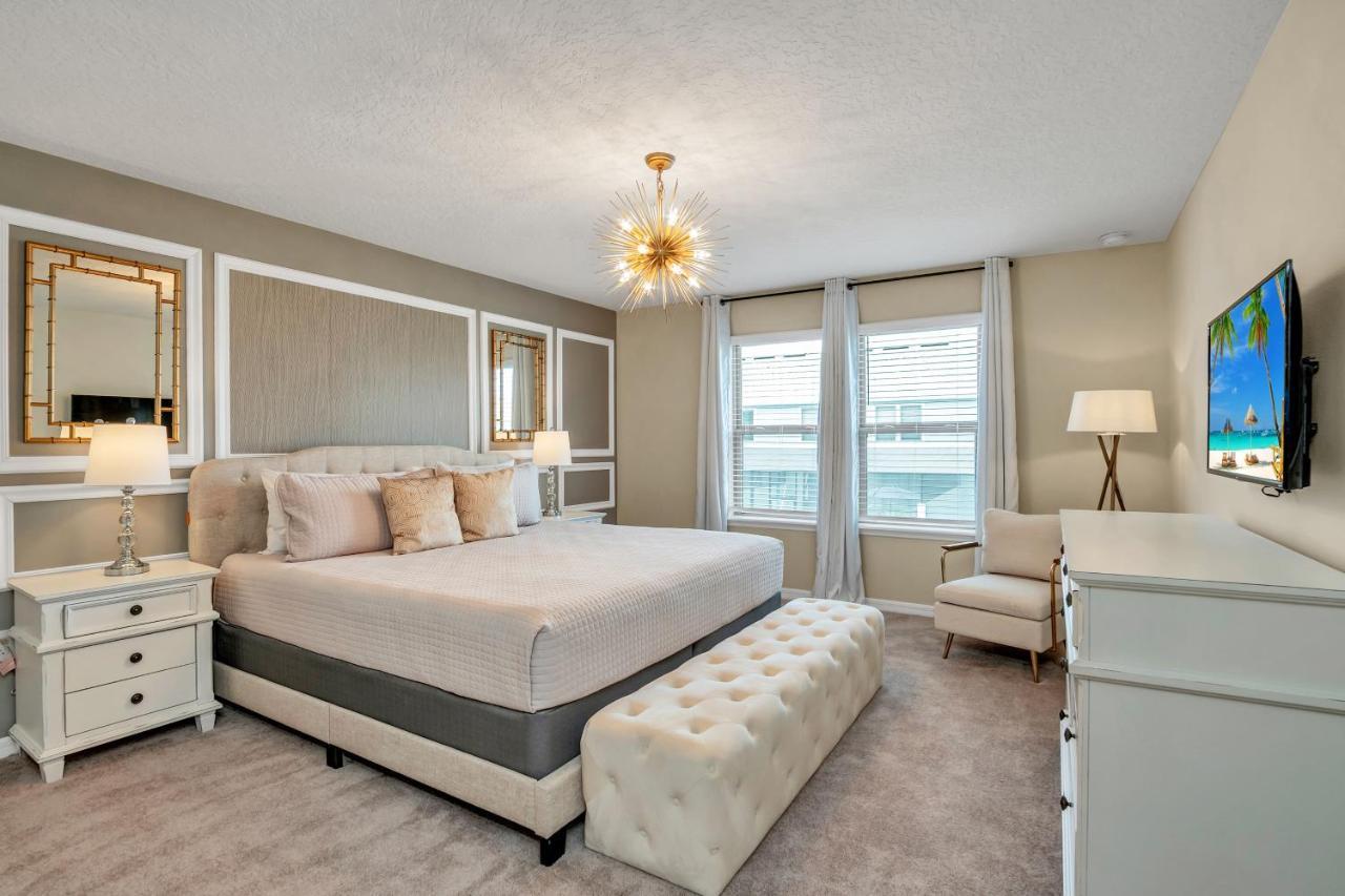 2414 Tangier Drive * Orlando