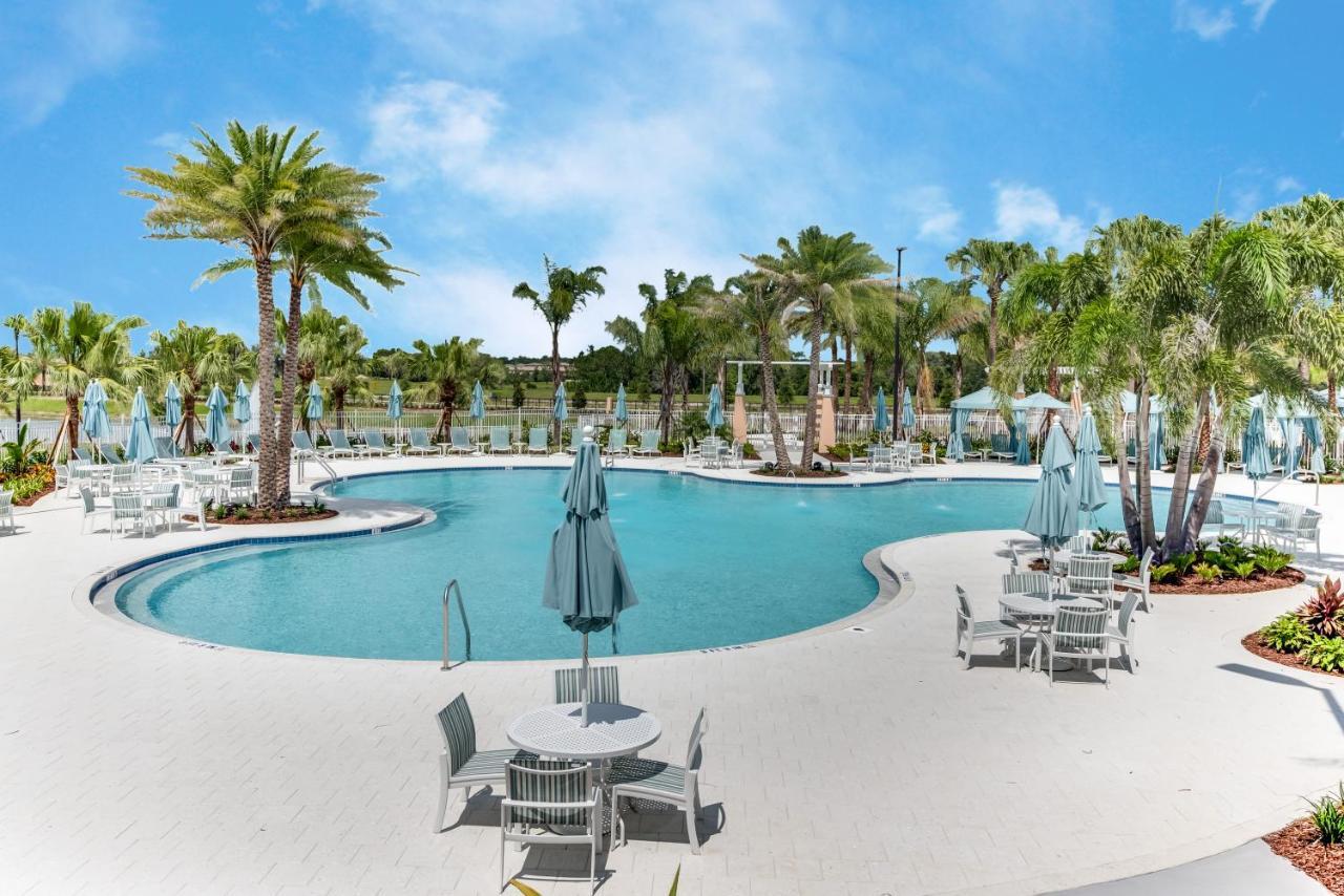8916 Caroline Bay Court *