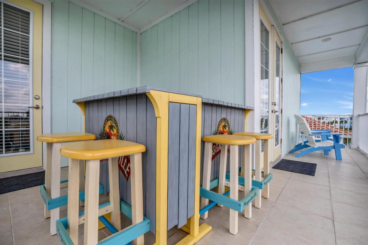 8036 Shaker Street Villa *