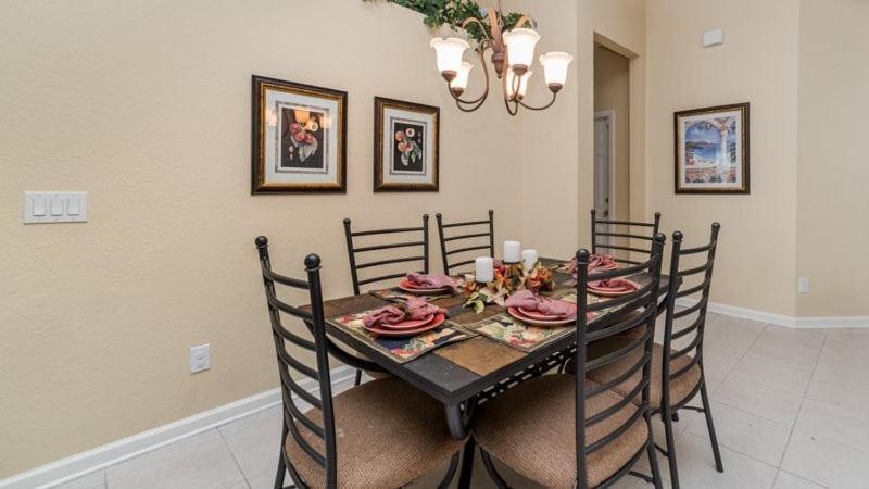 Holiday home Stunning 5 Bedroom 5 Bath Pool In Windsor Hills Orlando