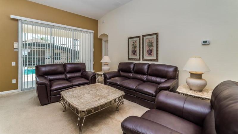 Elegant 4 Bedroom With South Facing Pool In Kissimmee Holiday home Orlando
