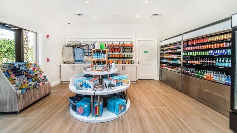Modern Solara 4 Bedroom Pool Holiday home Orlando