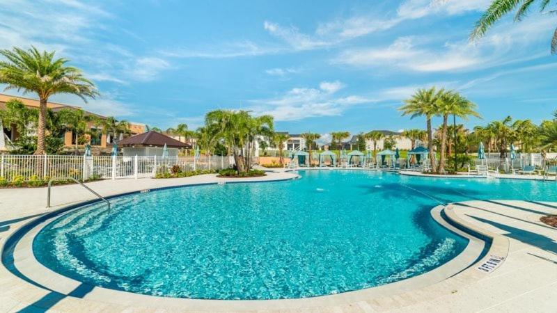 Holiday home Modern Solara 4 Bedroom Pool