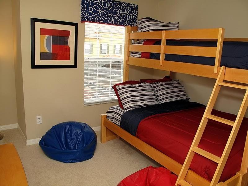 4 Bedroom 3 Bath Town House In Kissimmee Holiday home *
