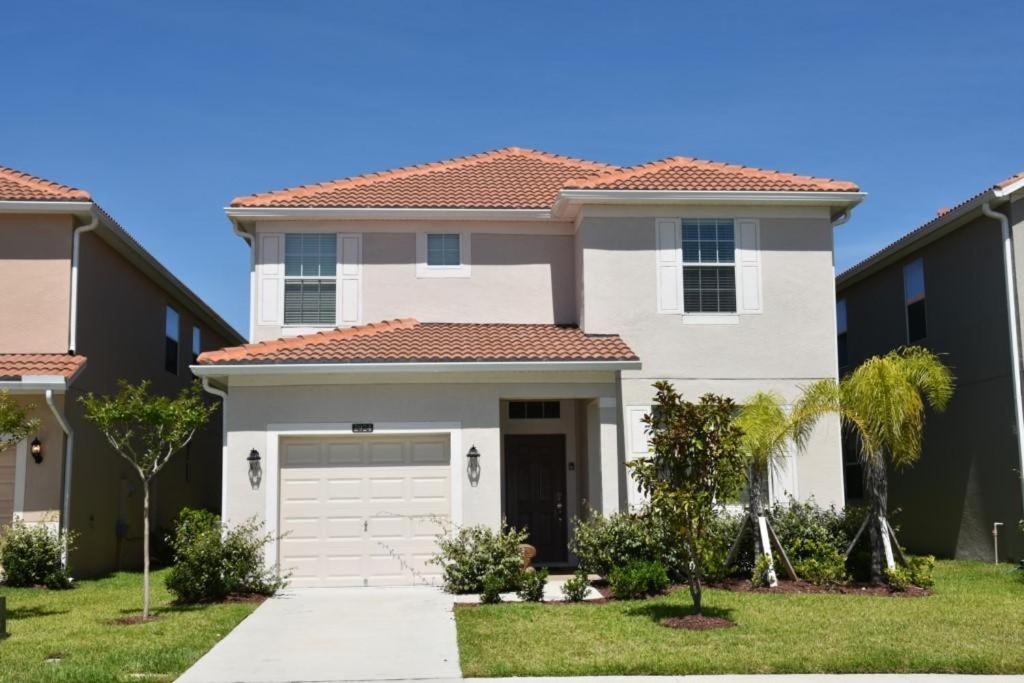 Luxury House At Paradise Palms By Fidelity Id: 62973 Orlando