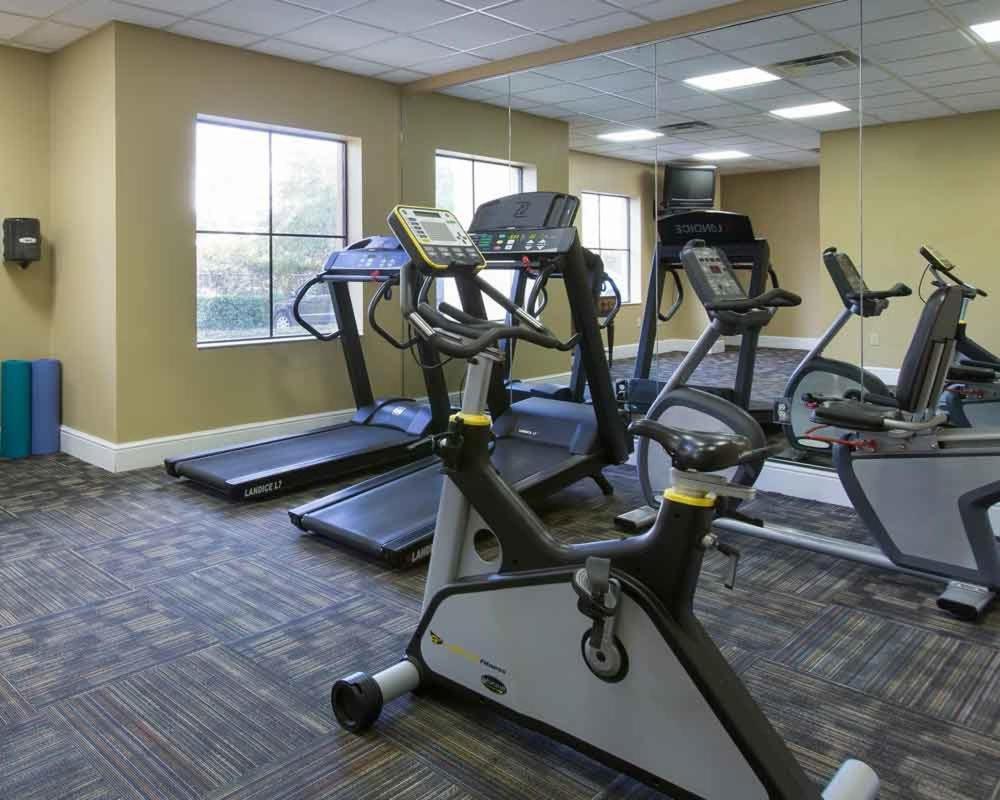1Br With Two Queen Beds - Near Disney - Pool And Hot Tub!