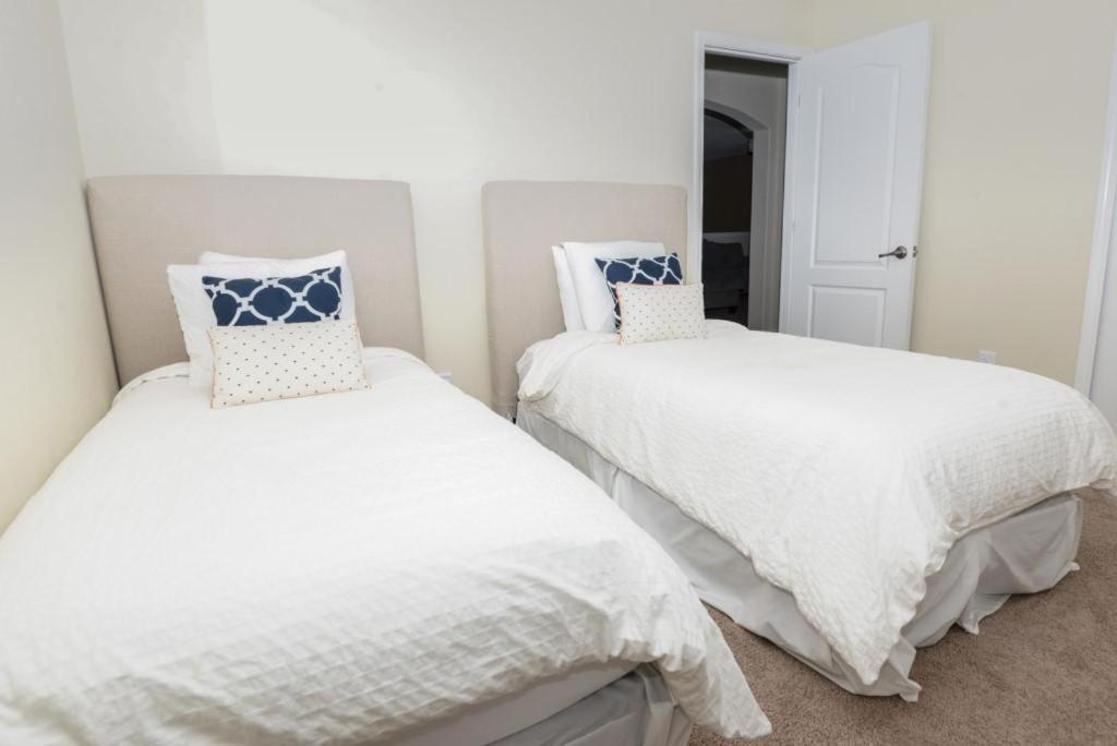 Luxury House At Paradise Palms By Fidelity Id: 62973 Holiday home *