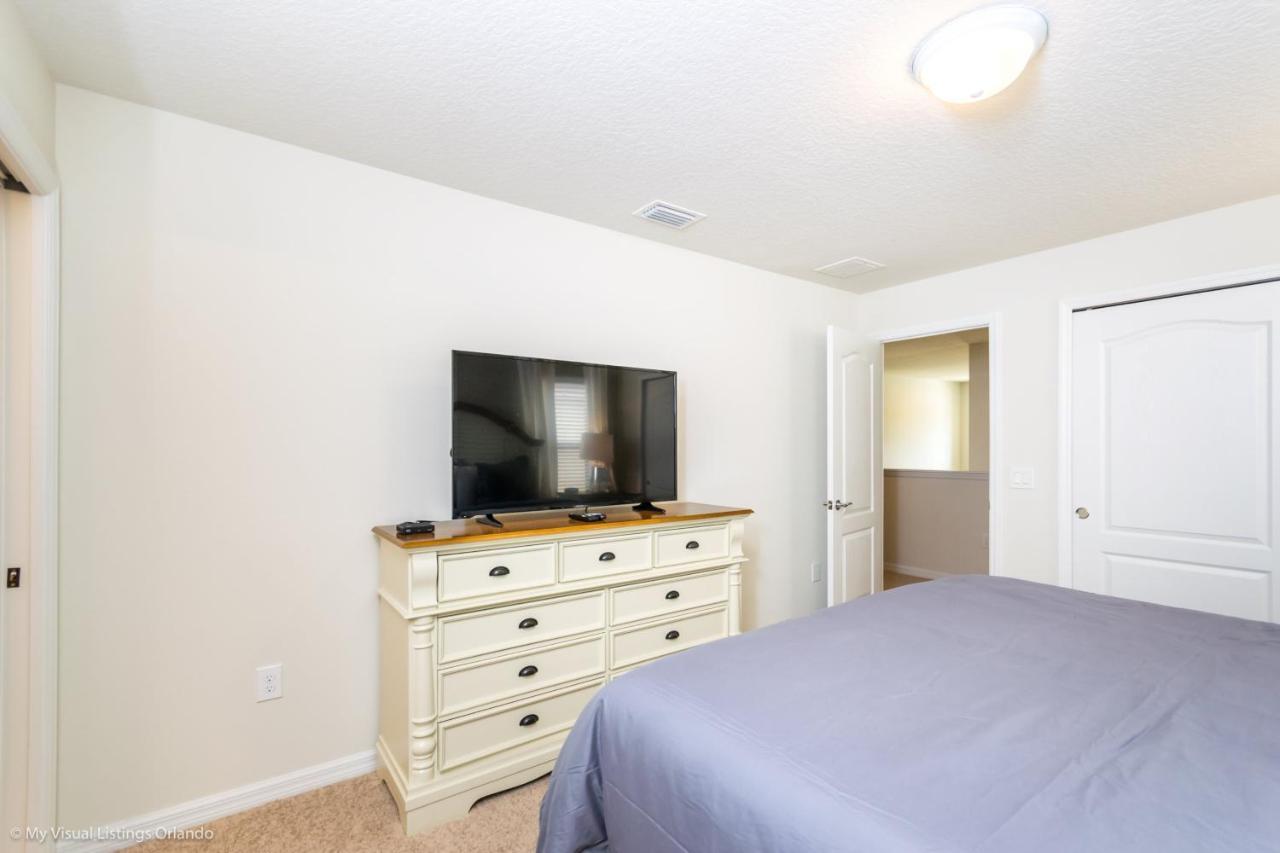 Villa Simple And Beautiful! 8bed Pool 1852nc Orlando