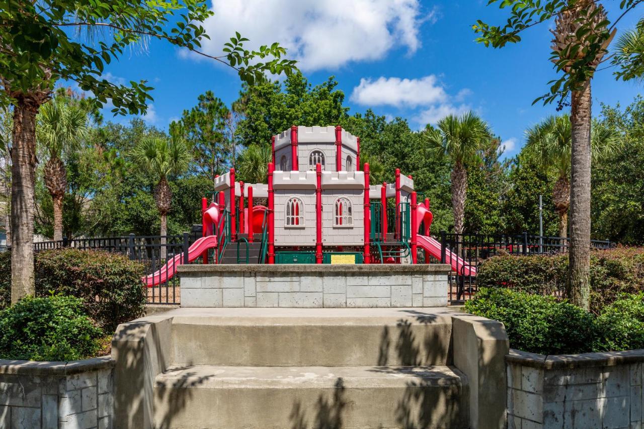 Villa Lilo's Paradise In Windsor Hills *