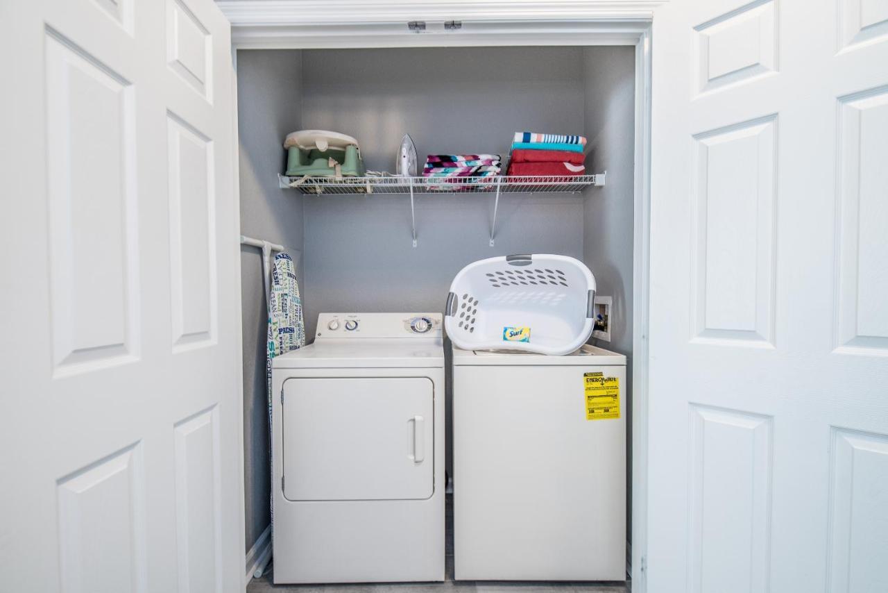 Luxury Pet Friendly Condo, Near Clubhouse & Pool Apartment