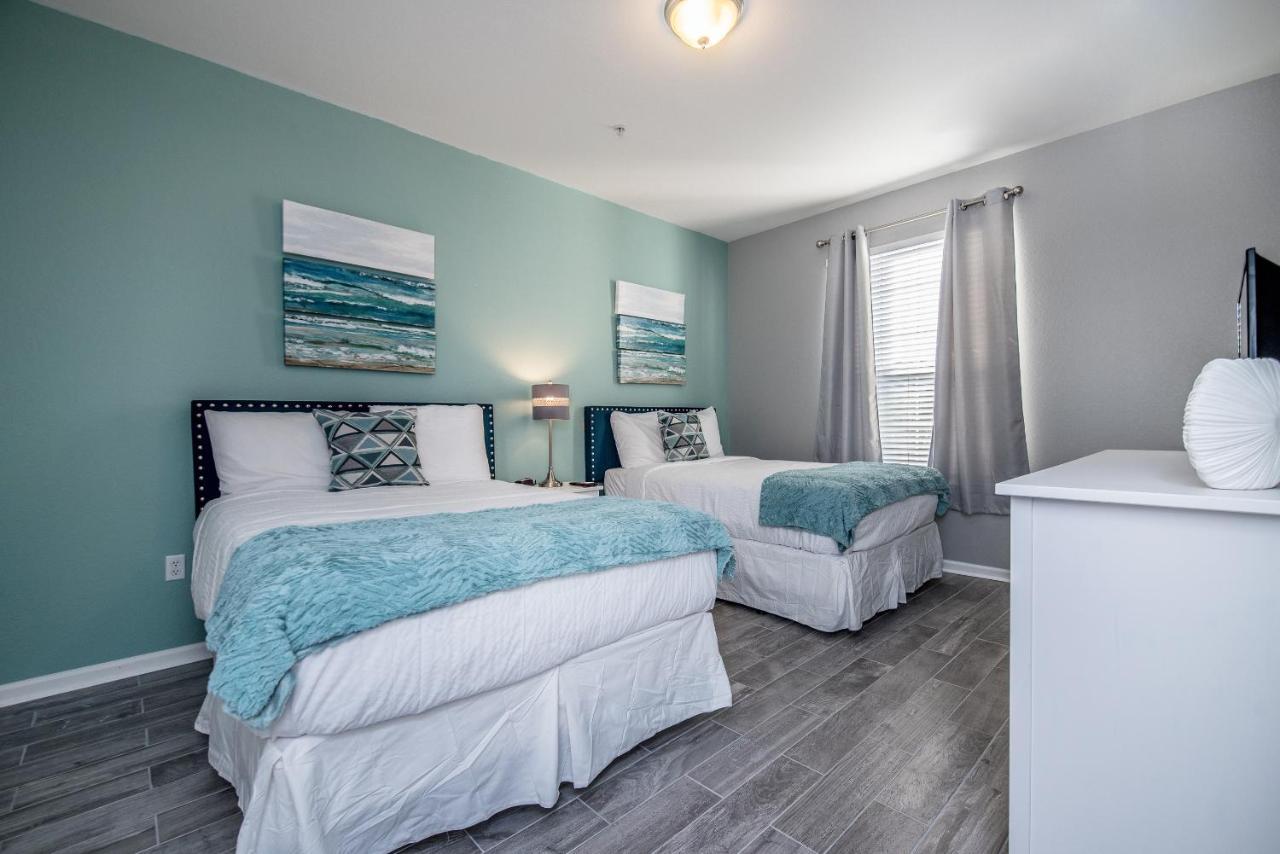 Luxury Pet Friendly Condo, Near Clubhouse & Pool Orlando