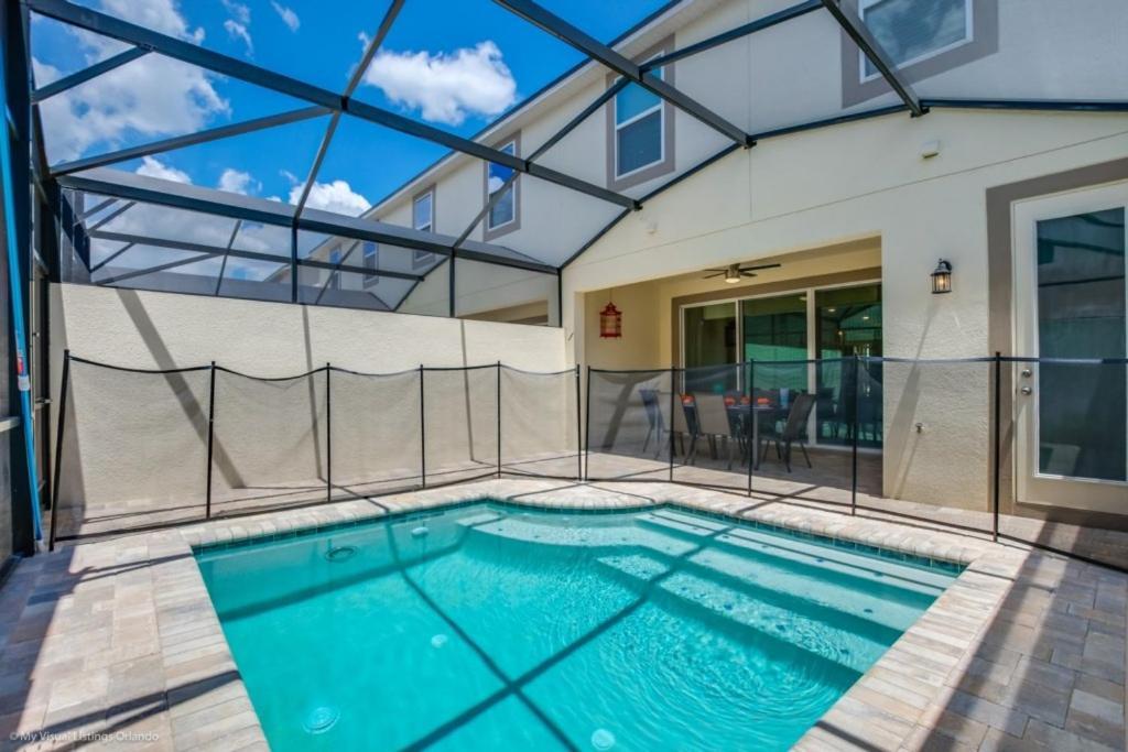 Newest Community Town Townhouse Holiday home *