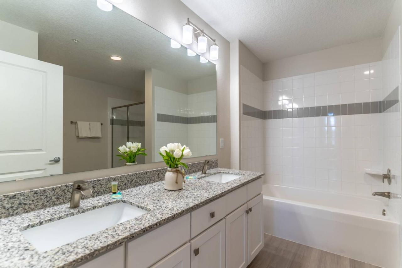 4012 Vista Cay Holiday home *