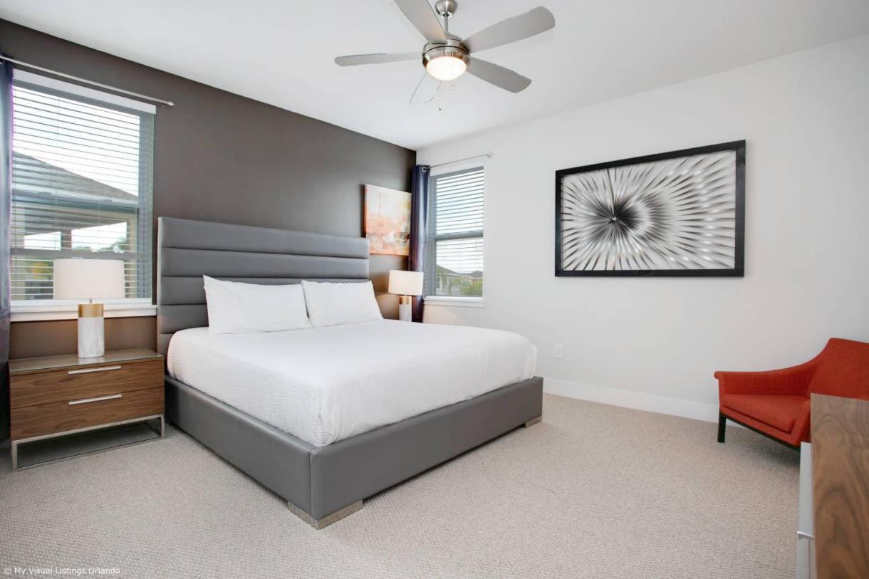 Holiday home Stylish Family Private Pool/spa 10min Disneyworld Sleeps 22 Orlando