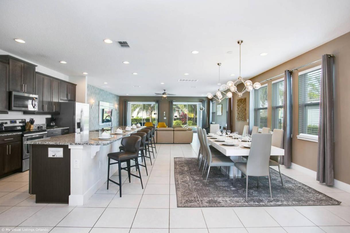 Stylish Family Private Pool/spa 10min Disneyworld Sleeps 22 * Orlando