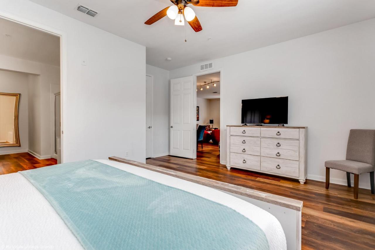 Newly Renovated 1st-floor At Vista Cay Apartment *