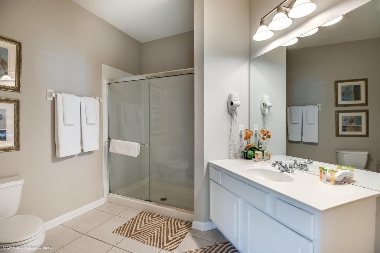 Stylish Vista Cay Condo, Near Attractions Orlando