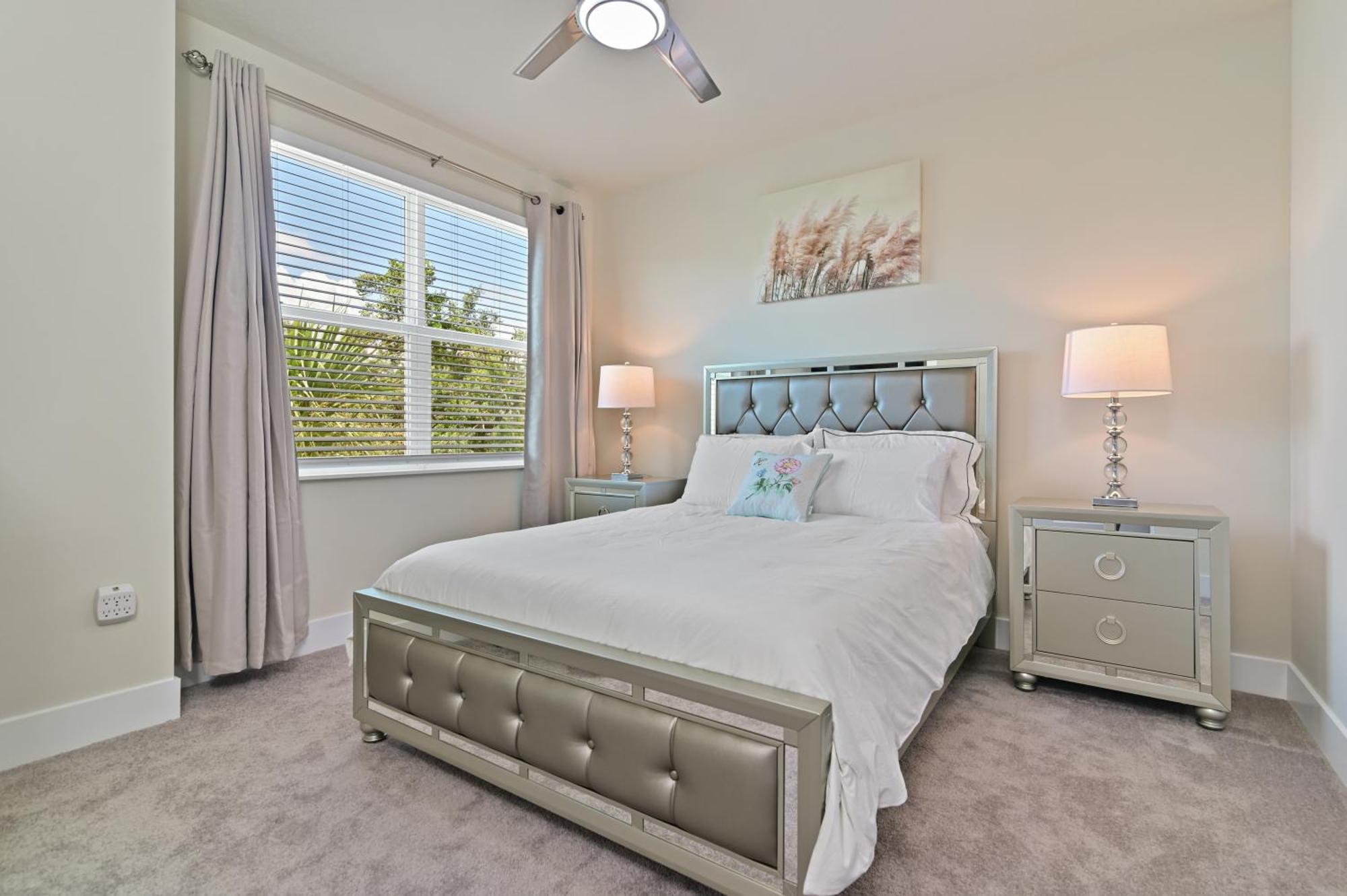 New Spacious & Tranquil Townhouse Near - 4br, 3fb, And Pool *