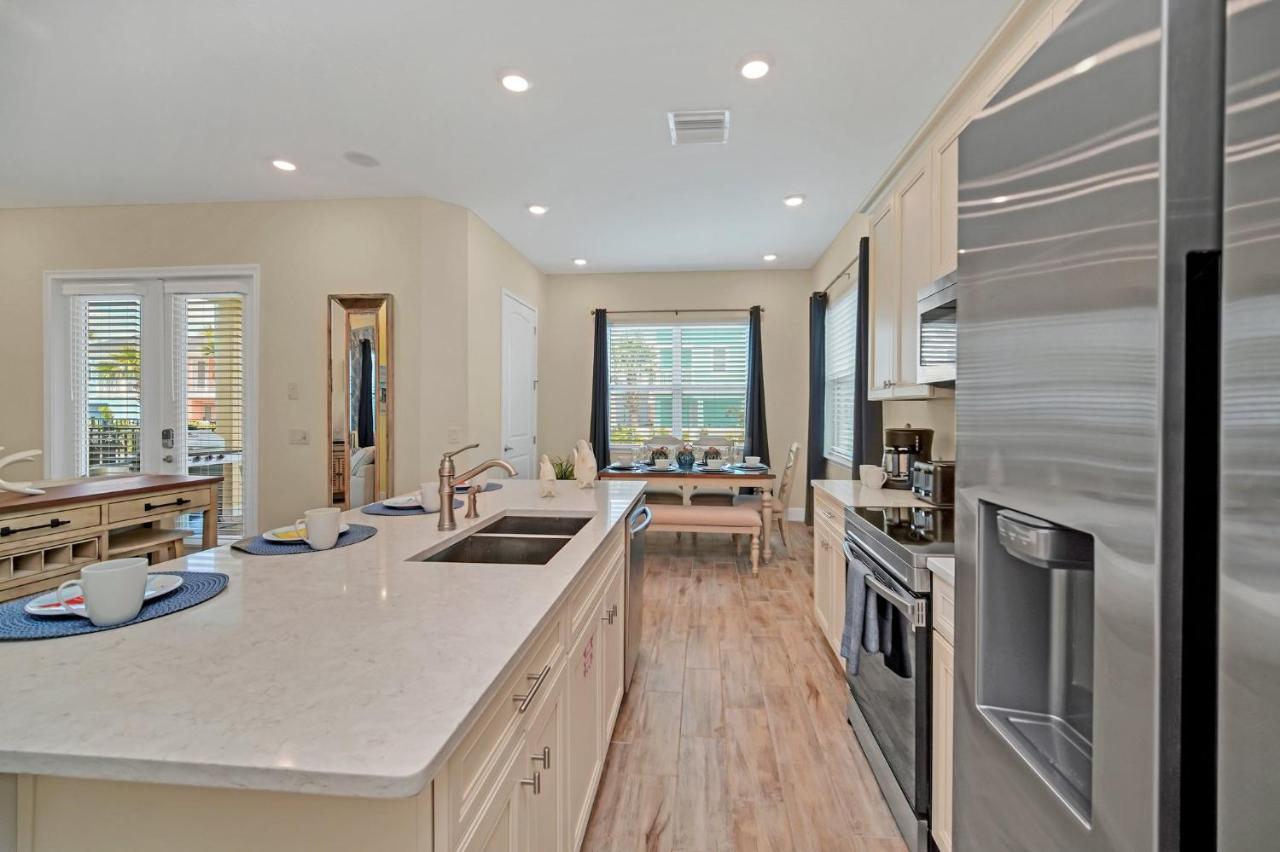 2914 Salted Rim Road * Orlando