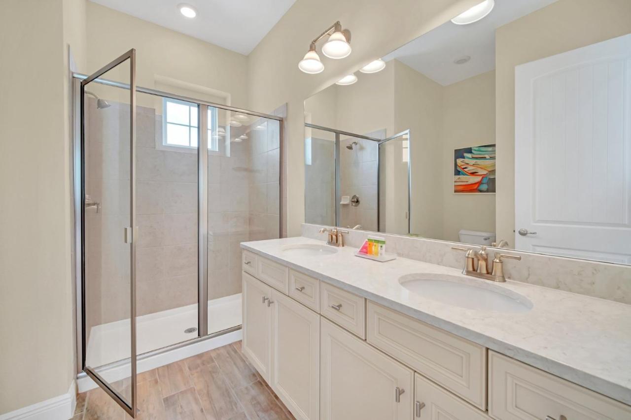 2914 Salted Rim Road * Orlando