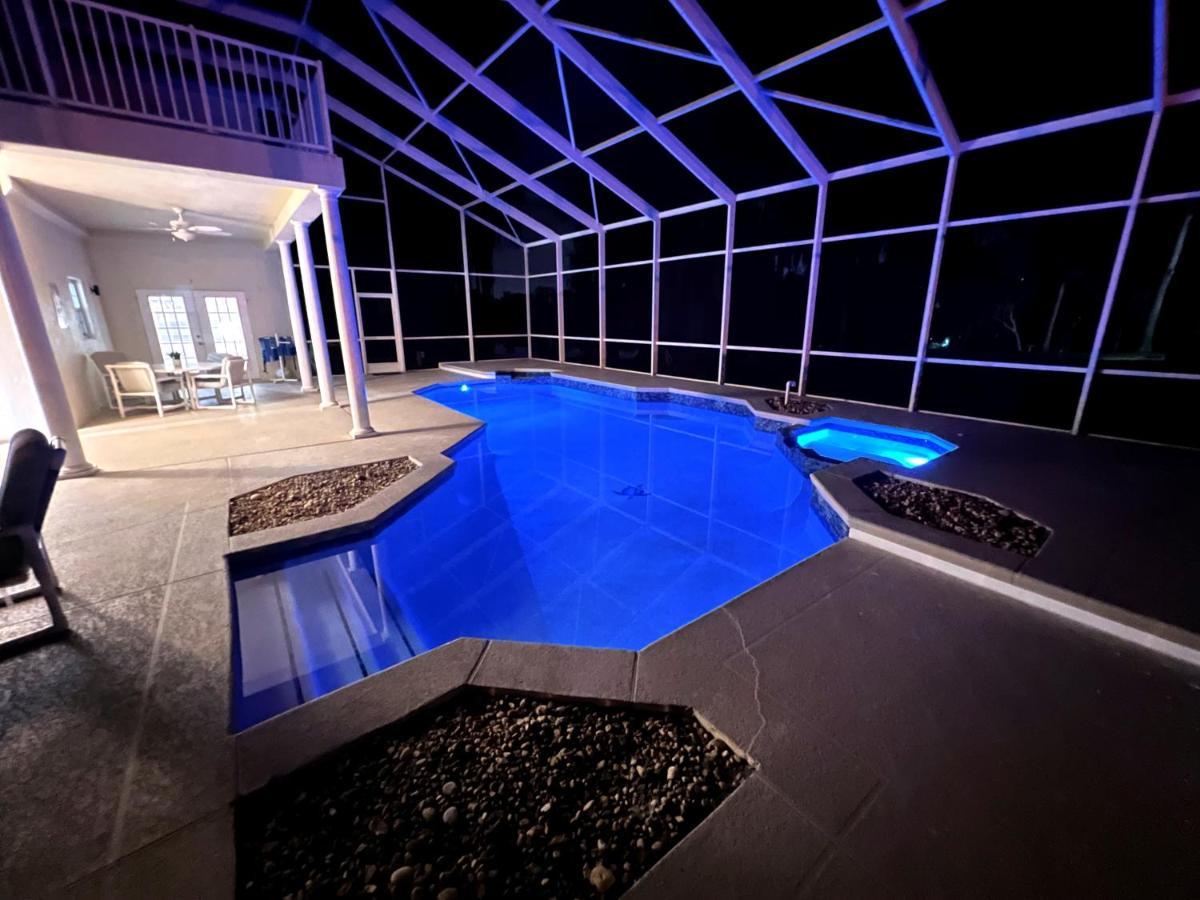 Mickey's Lakefront Retreat: Disney-close Luxury With Pool & Hot Tub *