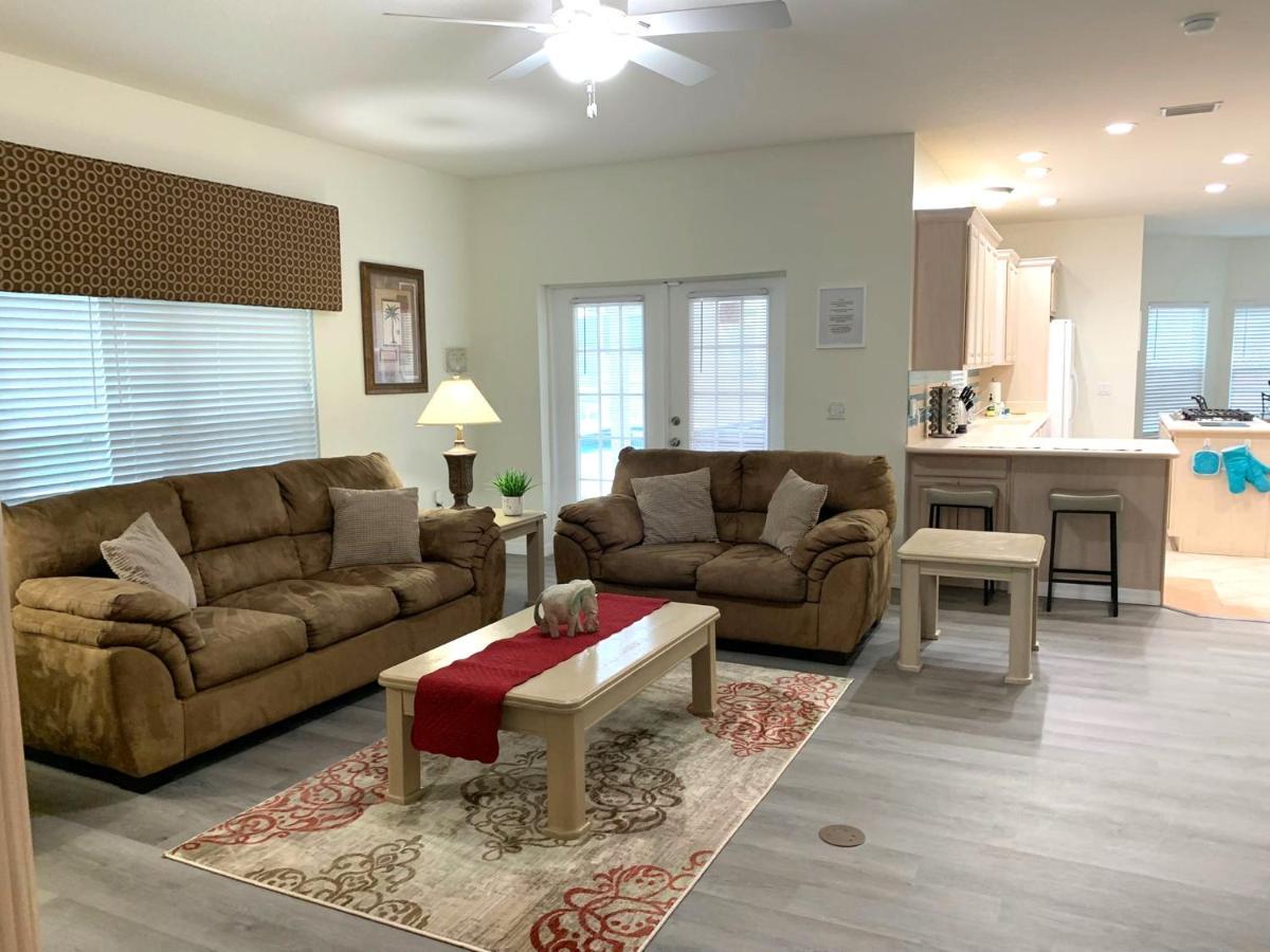 Mickey's Lakefront Retreat: Disney-close Luxury With Pool & Hot Tub Orlando