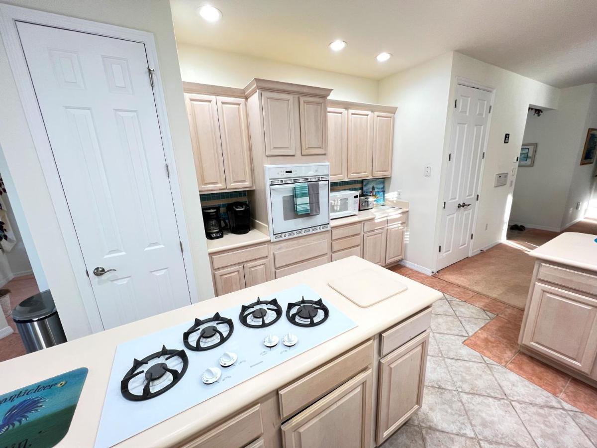 Holiday home Mickey's Lakefront Retreat: Disney-close Luxury With Pool & Hot Tub *