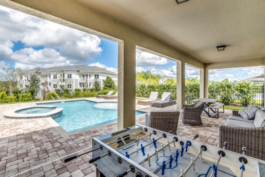 Villa Reunion Golf 8 Bed 8 Bath Amazing Pool