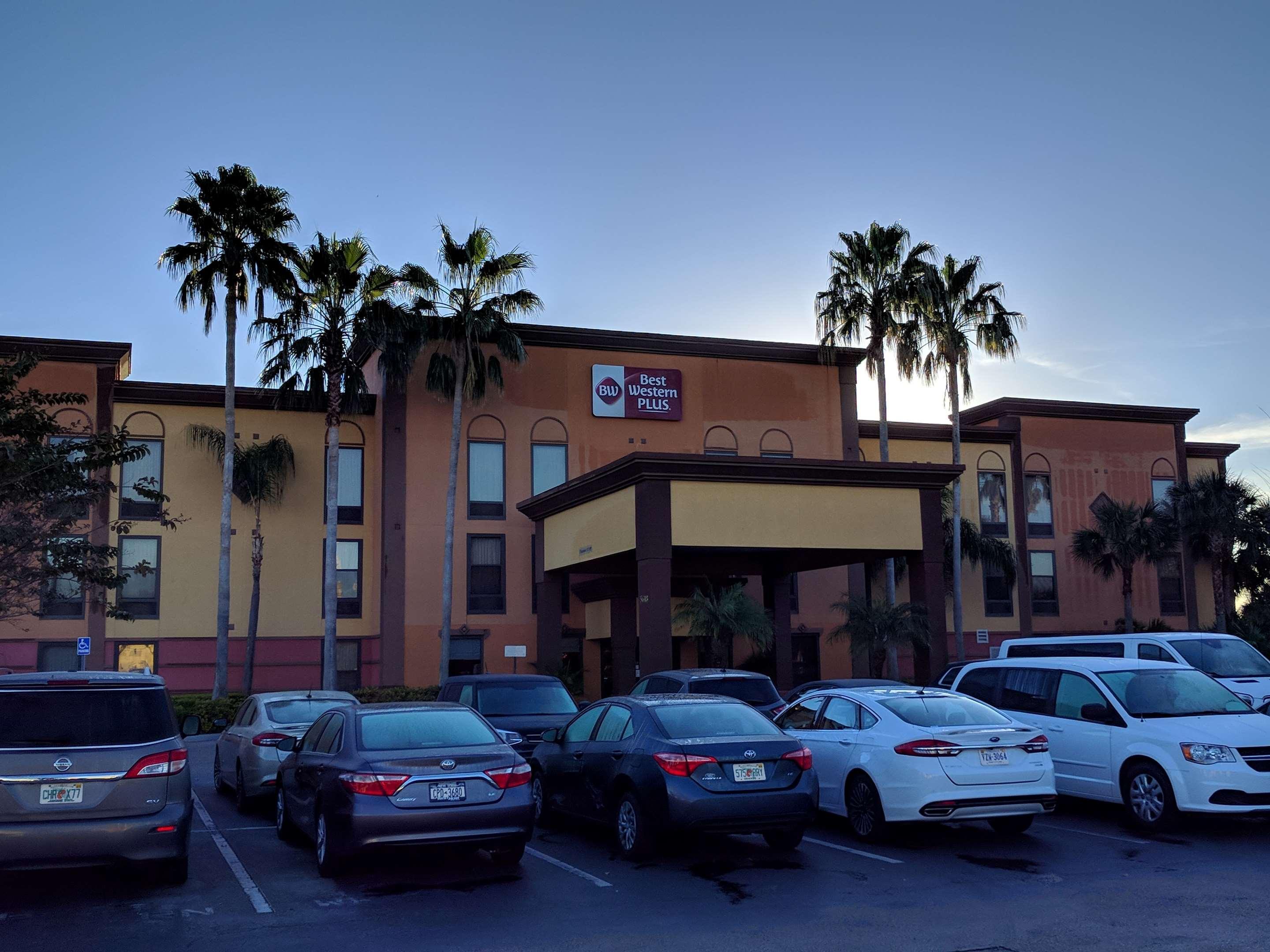 Western Universal - Newly Renovated! 3*