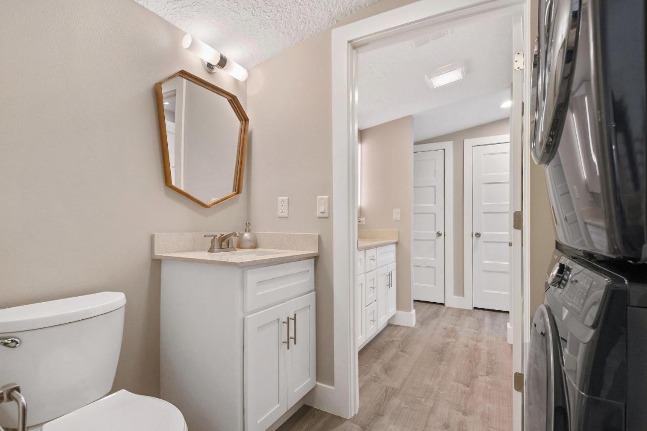 Villa 5bd 4bath Villa, Amazing Outdoor Space, Pet Friendly