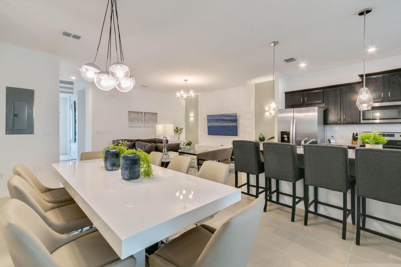 4 Bedrooms - 4,5 Bathrooms - Solara 8964 Ad Holiday home