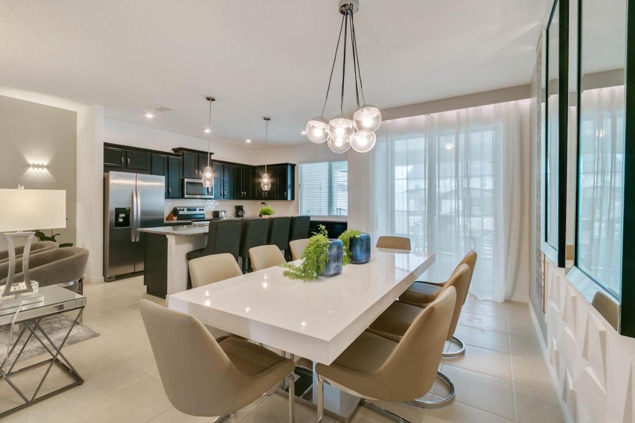 4 Bedrooms - 4,5 Bathrooms - Solara 8964 Ad * Orlando