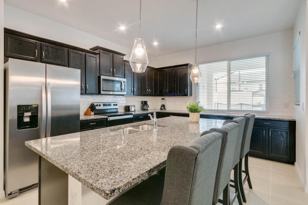 4 Bedrooms - 4,5 Bathrooms - Solara 8964 Ad * Orlando